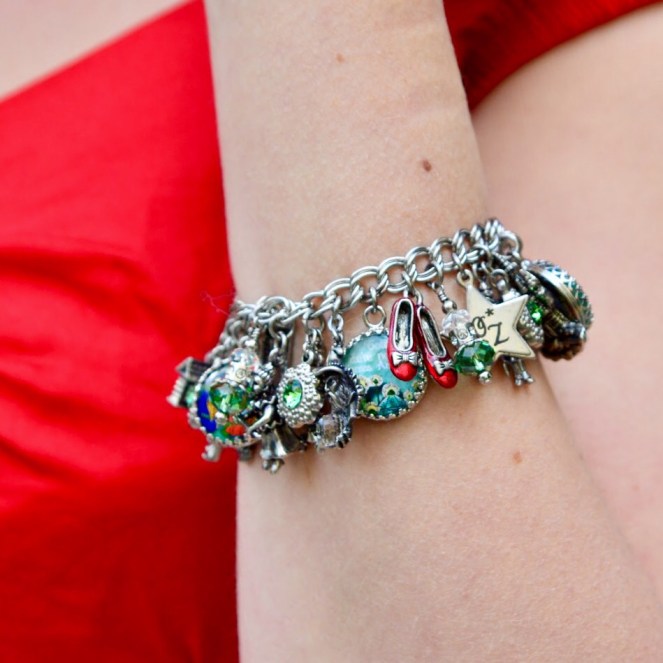 FF73AFE1-28C1-46E1-9BB8-8A62F09E8D16